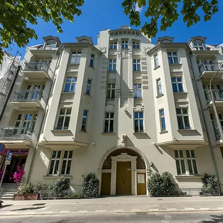 公寓 Stylish Near The Park Centre Of *