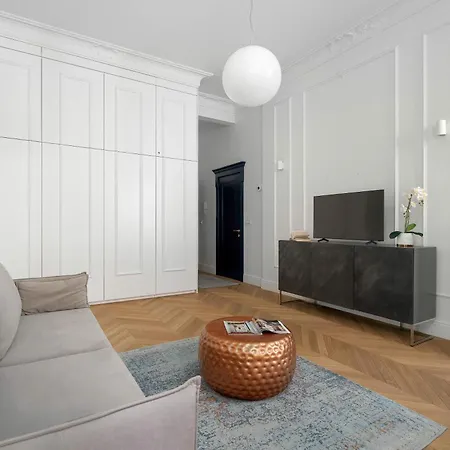 公寓 Stylish Near The Park Centre Of *