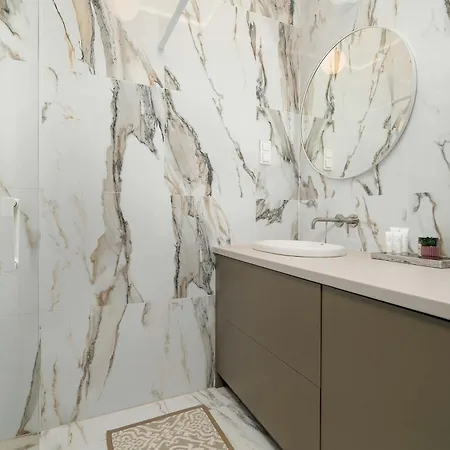 公寓 Stylish Near The Park Centre Of 波兹南